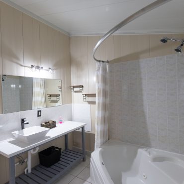 king_suite_southcoast_horizons_8 king_suite_southcoast_horizons_8